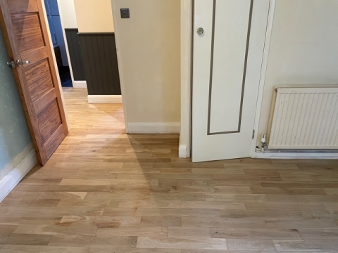 Sanding Earl's Court 